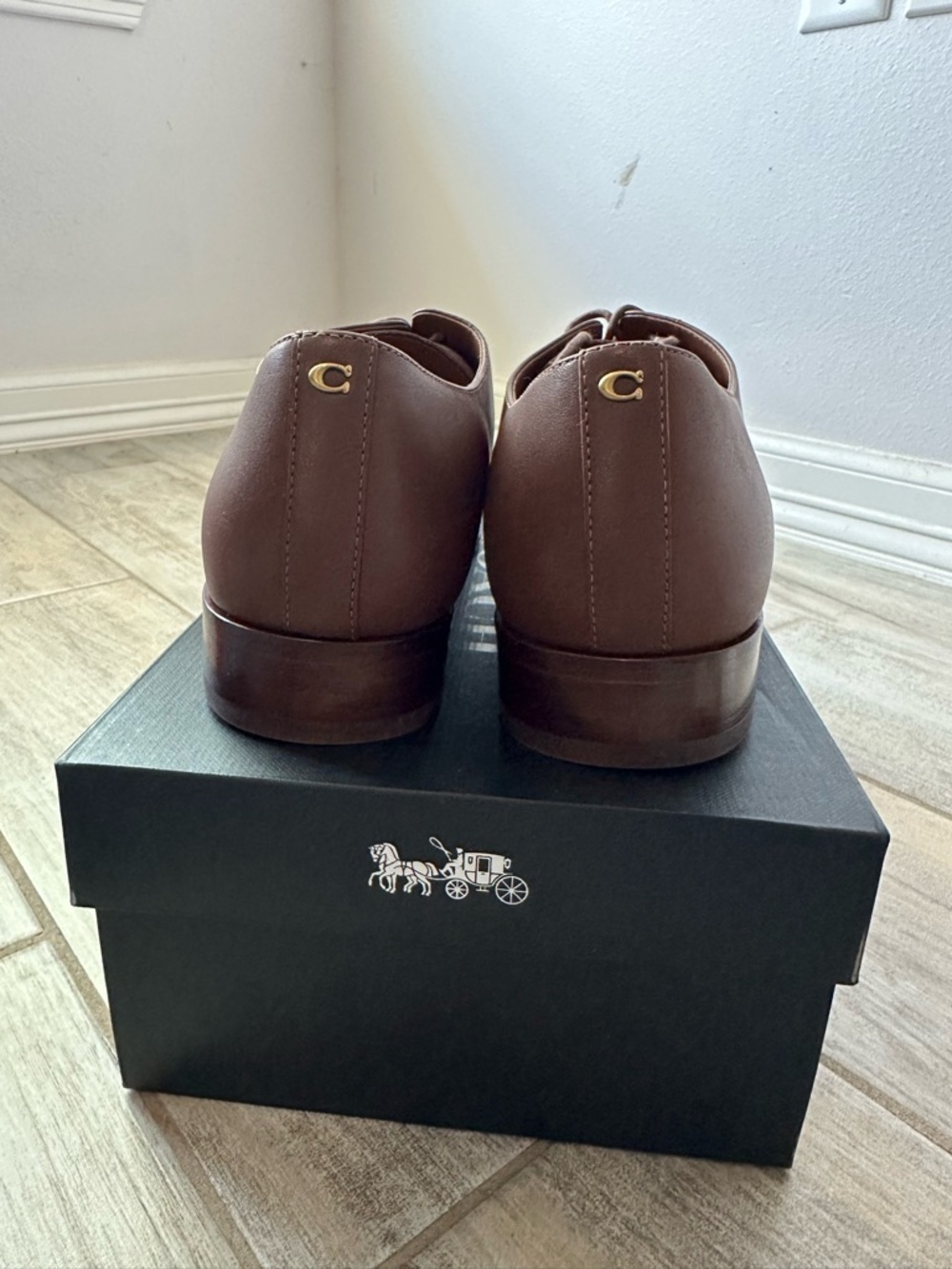 Coach Men's Brown Leather Dress Oxfords 👞 - Picture 8 of 11